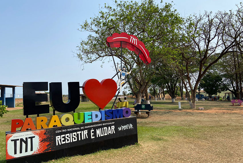 centro nacional de paraquedismo